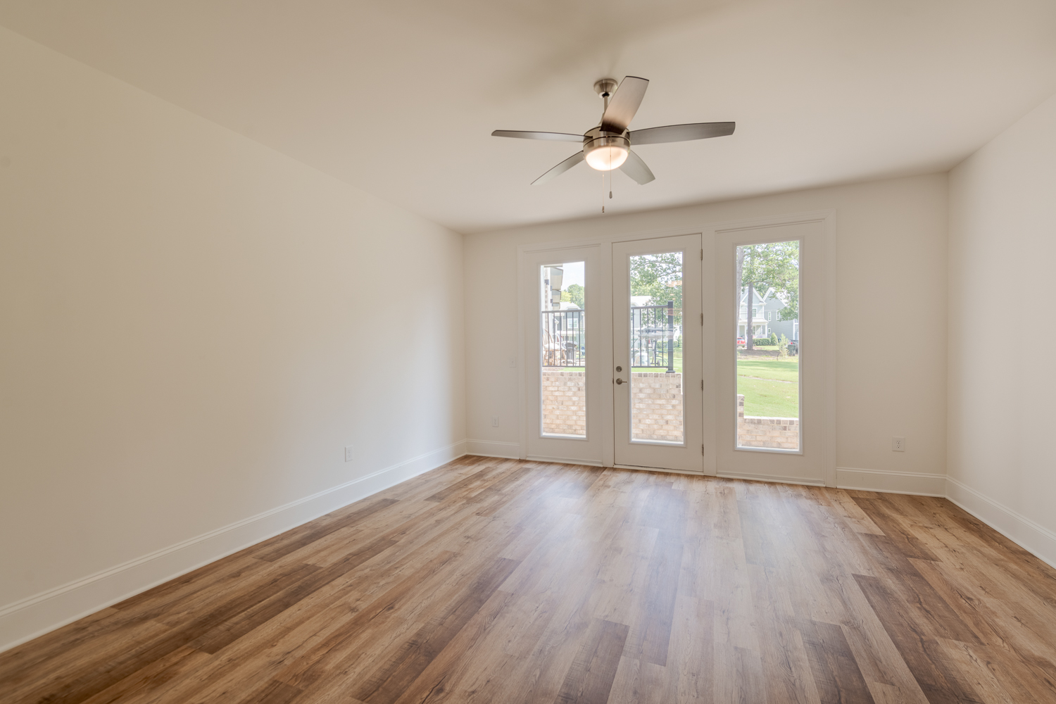 gorman row apartments near nc state living room back patio access